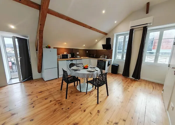 L'ecrin Lourdais Apartment *